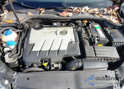 2014 Volkswagen Jetta Sportwagen 2.0L Tdi z USA, uszkodzony, nr VIN 3VWPL7AJ5EM621077